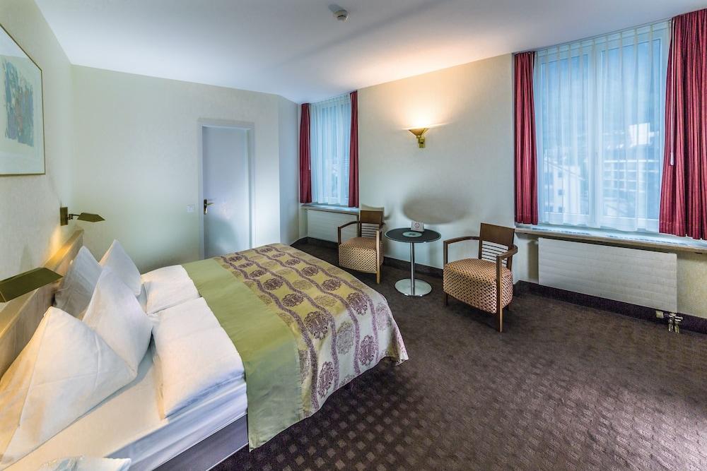 Seehotel Waldstätterhof Swiss Quality